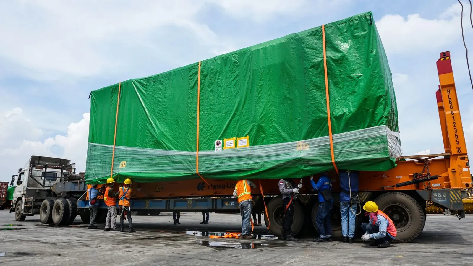 Oversized Cargo Movement by Bhadeya Technical Services in the UAE